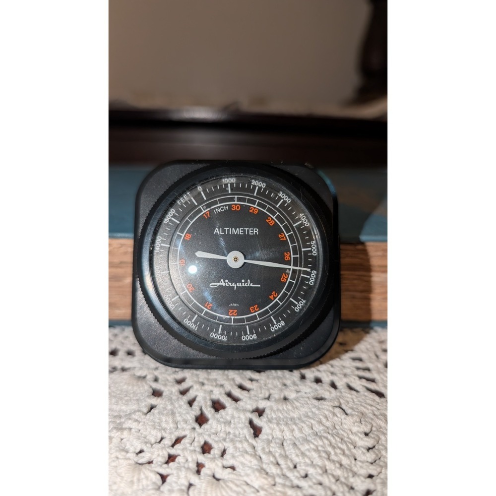 Airguide Altimeter W/ Holder  Altitude Gauge Untested Made In Japan Vintage
